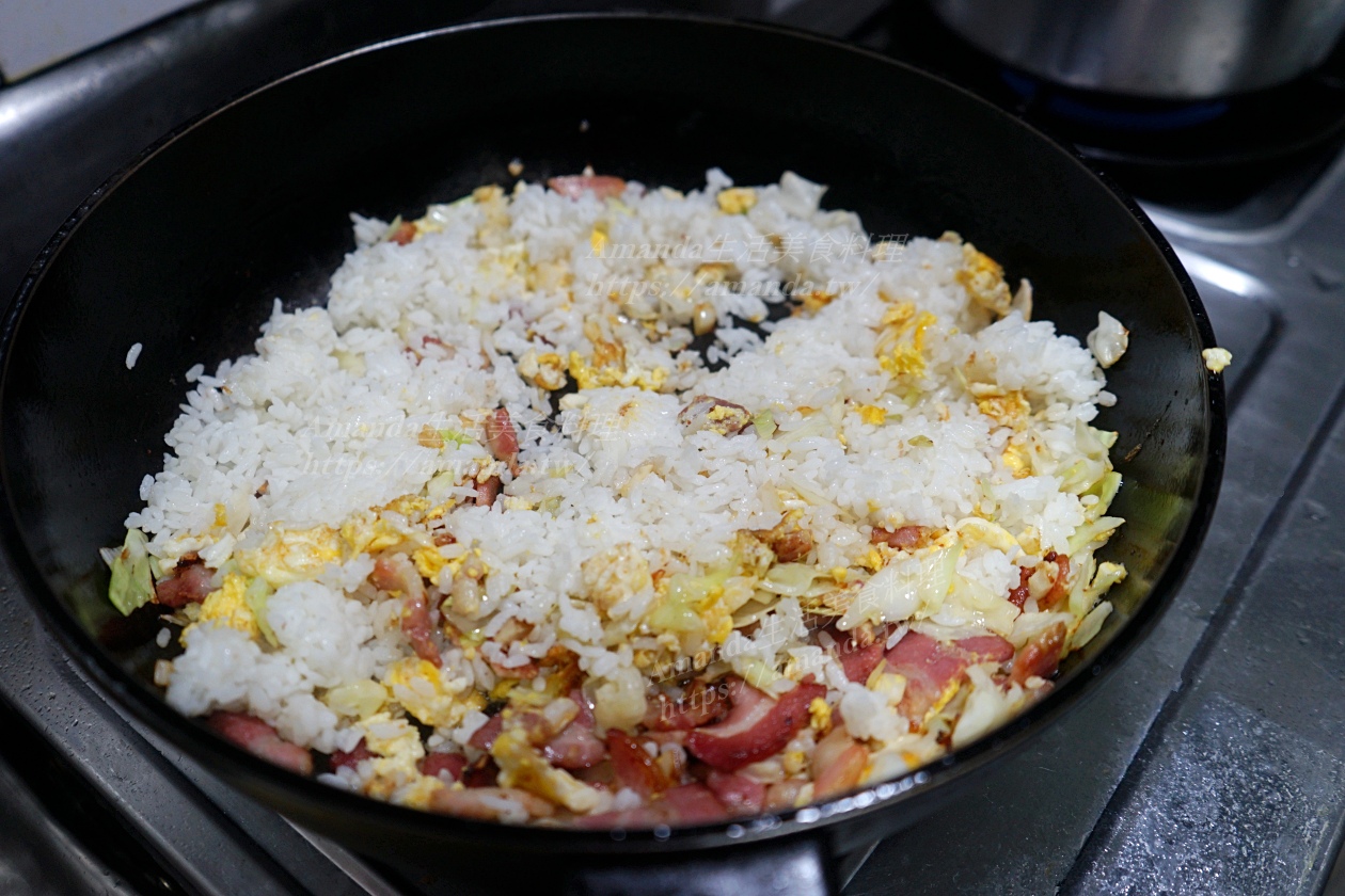 Amanda食譜,十分鐘上菜,培根炒飯,培根蛋炒飯,深炒鍋炒飯,炒飯,鐵鍋炒飯,鑄鐵鍋炒飯,食譜 @Amanda生活美食料理 Amanda食譜,十分鐘上菜,培根炒飯,培根蛋炒飯,深炒鍋炒飯,炒飯,鐵鍋炒飯,鑄鐵鍋炒飯,食譜 @Amanda生活美食料理