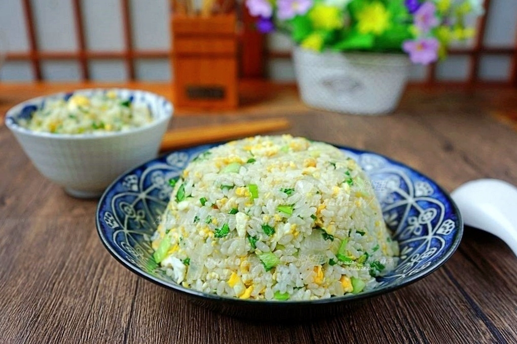 Amanda食譜,不沾鍋炒飯,冷飯 炒飯,冷飯炒飯,十分鐘上菜,怎麼做蛋炒飯,炒飯,炒飯 熱飯,炒飯做法,炒飯技巧,炒飯秘訣,炒飯粒粒分明,炒飯鍋具,炒飯鑊氣,熱飯 炒飯,熱飯炒飯,白飯,蔬菜蛋炒飯,蔬食,蛋炒飯,蛋炒飯不結塊,蛋炒飯做法,醬油炒飯,鐵鍋炒飯,鑄鐵鍋炒飯,雞蛋,雞蛋炒飯,食譜 @Amanda生活美食料理
