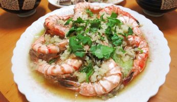 年菜,海鮮,清蒸明蝦,清蒸明蝦料理,蒜蓉,蒜蓉蒸明蝦,蒜蓉蒸蝦,蒜蓉蒸雙鮮,蒸雙鮮,電鍋蒸明蝦,食譜,鮮蝦 @Amanda生活美食料理