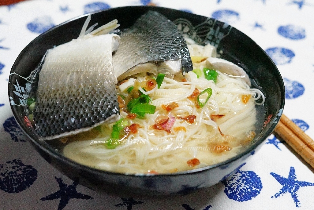 Amanda食譜,十分鐘上菜,台南虱目魚麵線,手工麵線,油蔥酥,海鮮,湯麵線料理,湯麵線煮法,虱目魚,虱目魚湯,虱目魚湯麵,虱目魚肚麵,虱目魚肚麵線,虱目魚肚麵線做法,虱目魚麵,虱目魚麵線,虱目魚麵線 食譜,虱目魚麵線做法,虱目魚麵線食譜,金門麵線,食譜,魚湯麵線,魚皮麵線,魚肚,魚肚麵線,魚肚麵線 做法,麵線,麵線煮法 @Amanda生活美食料理