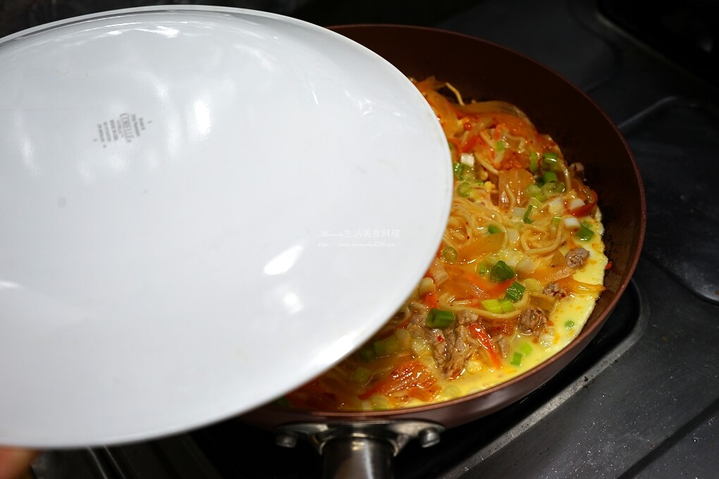 乾麵,泡菜,泡菜炒麵,炒麵,煎蛋,煎麵 @Amanda生活美食料理