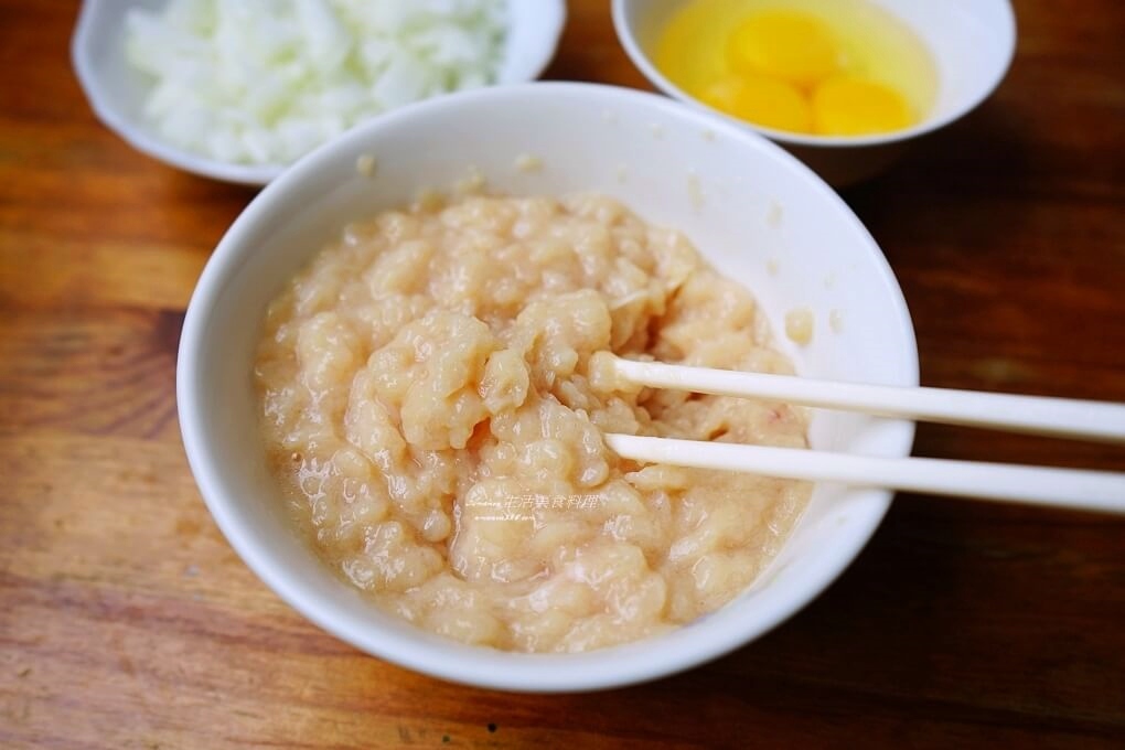 夜市牛排濃湯做法,夜市玉米濃湯,夜市玉米濃湯做法,濃湯,牛排 玉米濃湯,牛排店玉米濃湯,牛排店的玉米濃湯,牛排館,牛排館玉米濃湯,玉米濃湯,玉米濃湯 食譜,玉米濃湯做法,玉米雞蓉湯,雞容,雞容玉米湯,雞肉玉米濃湯,雞茸玉米湯,雞茸玉米濃湯,雞蓉,雞蓉做法,雞蓉怎麼做,雞蓉怎麼做,雞蓉玉米,雞蓉玉米湯,雞蓉玉米湯 做法,雞蓉玉米濃湯,食譜 @Amanda生活美食料理