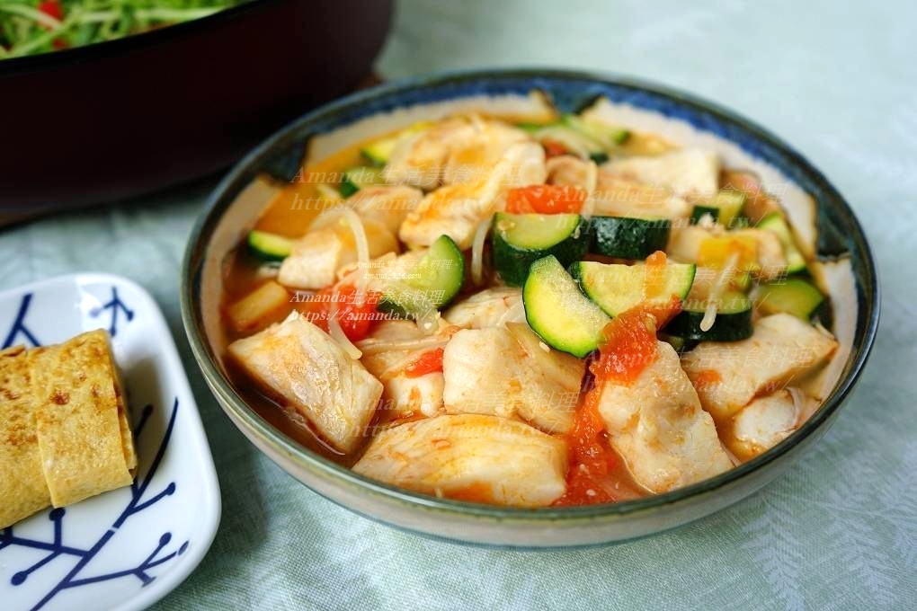 10分鐘料理,十分鐘上菜,台灣鯛,櫛瓜,櫛瓜炒鯛魚,櫛瓜魚料理,海鮮,茄汁料理,茄汁鮮魚,食譜,魚去腥,鯛魚,鯛魚料理 @Amanda生活美食料理
