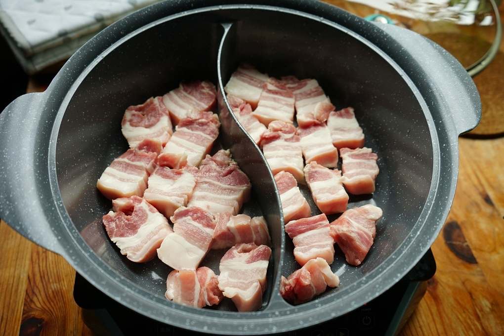 一鍋煮,一鍋煮兩道,海鮮咖哩,紅燒肉,食譜,鴛鴦鍋,鴛鴦鍋咖哩,鴛鴦鍋料理,鴛鴦鍋紅燒肉 @Amanda生活美食料理 一鍋煮,一鍋煮兩道,海鮮咖哩,紅燒肉,食譜,鴛鴦鍋,鴛鴦鍋咖哩,鴛鴦鍋料理,鴛鴦鍋紅燒肉 @Amanda生活美食料理