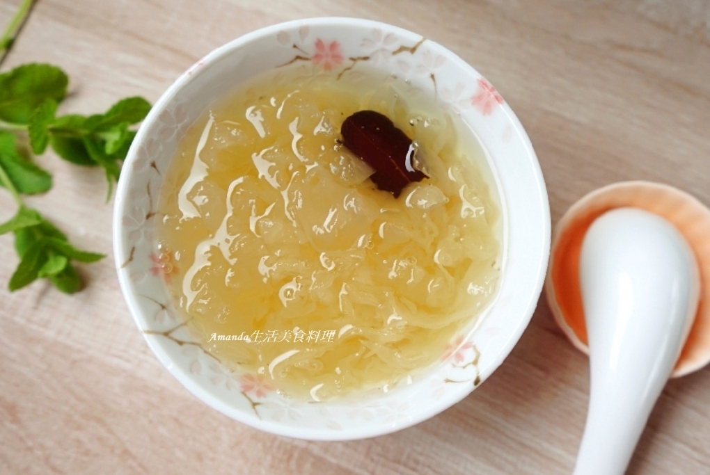 Amanda食譜,冰糖白木耳,冰糖銀耳,地中海料理,地中海飲食,無油煙,燜燒鍋冰糖銀耳,甜品,甜湯,白木耳羹,紅棗冰糖銀耳,紅棗白木耳,素食,蔬食,銀耳羹,食譜,養生甜湯 @Amanda生活美食料理