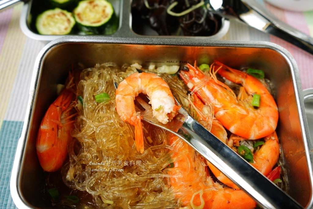 422氣炸烤箱,不鏽鋼便當盒料理,便當,可微波不鏽鋼便當盒,氣炸便當,氣炸粉絲煲,炸粉絲,鐵便當料理,食譜,鮮蝦粉絲煲 @Amanda生活美食料理