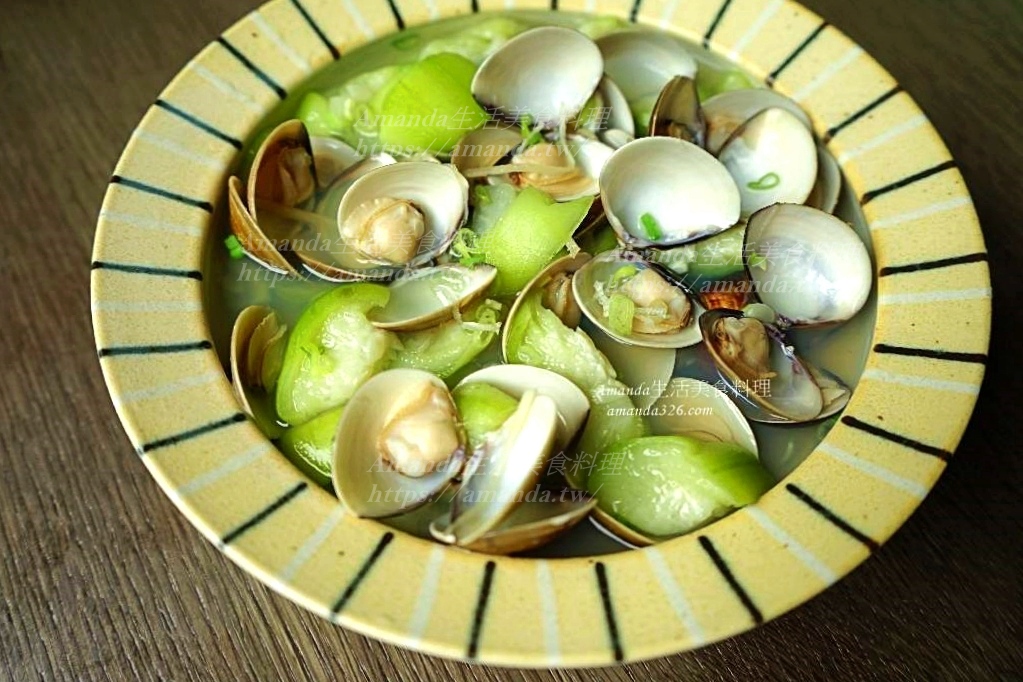 清蒸絲瓜,絲瓜可以用蒸的嗎,絲瓜料理,絲瓜湯電鍋,絲瓜蒸多久,絲瓜蒸蛤蜊,絲瓜蛤蜊不加水,絲瓜蛤蜊料理,絲瓜蛤蜊湯電鍋,絲瓜蛤蜊粥電鍋,絲瓜電鍋料理,絲瓜電鍋蒸多久,絲瓜飯電鍋,蒸絲瓜,蒸絲瓜 電鍋,蒸絲瓜蛤蜊,蒸絲瓜電鍋,蒸蛤蜊,蒸蛤蜊絲瓜,薑絲絲瓜電鍋,蛤蜊料理電鍋,蛤蜊絲瓜,蛤蜊絲瓜電鍋,蛤蠣絲瓜電鍋,電鍋 絲瓜蛤蜊,電鍋料理,電鍋無水料理,電鍋絲瓜料理,電鍋絲瓜蛤蜊,電鍋蒸絲瓜,電鍋蒸蛤蜊,食譜 @Amanda生活美食料理