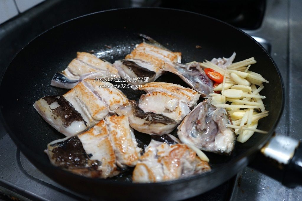 三杯料理,三杯虱目魚,三杯虱目魚皮,三杯魚,三杯魚做法,三杯魚皮,三杯魚肚,三杯鮮魚,台南虱目魚,海草魚,海鮮,無刺虱目魚,虱目魚,虱目魚料理,虱目魚肉料理,食譜 @Amanda生活美食料理