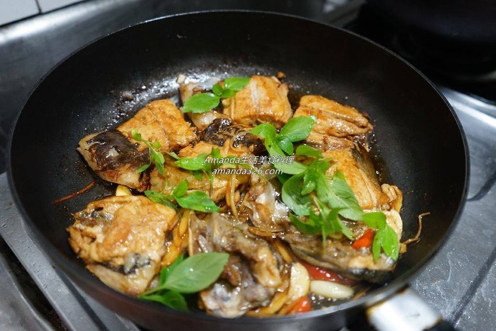 三杯料理,三杯虱目魚,三杯虱目魚皮,三杯魚,三杯魚做法,三杯魚皮,三杯魚肚,三杯鮮魚,台南虱目魚,海草魚,海鮮,無刺虱目魚,虱目魚,虱目魚料理,虱目魚肉料理,食譜 @Amanda生活美食料理