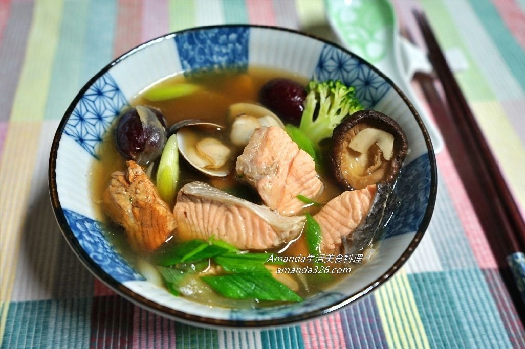老菜脯鮭魚蛤蜊湯,菜脯海鮮湯,菜脯鮭魚,菜脯鮭魚蛤蜊,菜脯鮭魚蛤蜊湯,食譜,鮭魚蛤蜊湯 @Amanda生活美食料理