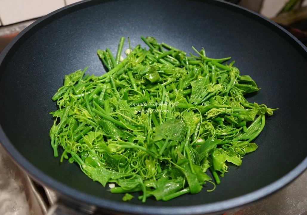 Amanda食譜,十分鐘上菜,炒蔬菜,炒青菜,炒龍鬚菜,腐乳龍鬚菜,蔬菜,蔬食,豆腐乳炒蔬菜,豆腐乳炒龍鬚菜,食譜,龍鬚菜,龍鬚菜 料理,龍鬚菜料理,龍鬚菜料理豆腐乳 @Amanda生活美食料理 Amanda食譜,十分鐘上菜,炒蔬菜,炒青菜,炒龍鬚菜,腐乳龍鬚菜,蔬菜,蔬食,豆腐乳炒蔬菜,豆腐乳炒龍鬚菜,食譜,龍鬚菜,龍鬚菜 料理,龍鬚菜料理,龍鬚菜料理豆腐乳 @Amanda生活美食料理