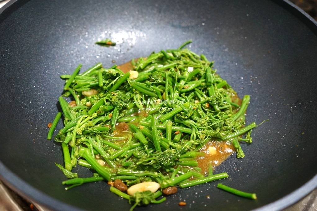 Amanda食譜,十分鐘上菜,炒蔬菜,炒青菜,炒龍鬚菜,腐乳龍鬚菜,蔬菜,蔬食,豆腐乳炒蔬菜,豆腐乳炒龍鬚菜,食譜,龍鬚菜,龍鬚菜 料理,龍鬚菜料理,龍鬚菜料理豆腐乳 @Amanda生活美食料理 Amanda食譜,十分鐘上菜,炒蔬菜,炒青菜,炒龍鬚菜,腐乳龍鬚菜,蔬菜,蔬食,豆腐乳炒蔬菜,豆腐乳炒龍鬚菜,食譜,龍鬚菜,龍鬚菜 料理,龍鬚菜料理,龍鬚菜料理豆腐乳 @Amanda生活美食料理