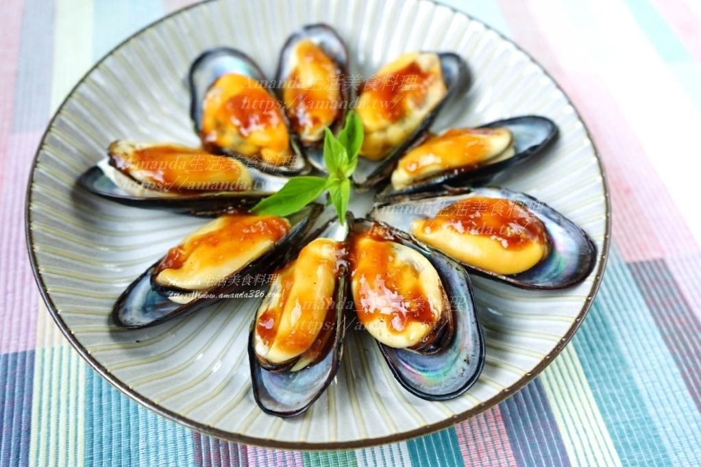 Amanda食譜,五味海鮮,五味淡菜,五味醬,五味醬淡菜,五味醬食譜,低脂海鮮,冷凍淡菜料理,十分鐘上菜,喜宴菜,地中海料理,宴客菜,年菜食譜,水煮淡菜,海鮮,海鮮五味,海鮮食譜,淡菜,淡菜料理,淡菜料理清蒸,淡菜煮法,淡菜處理,食譜,馬祖淡菜 @Amanda生活美食料理