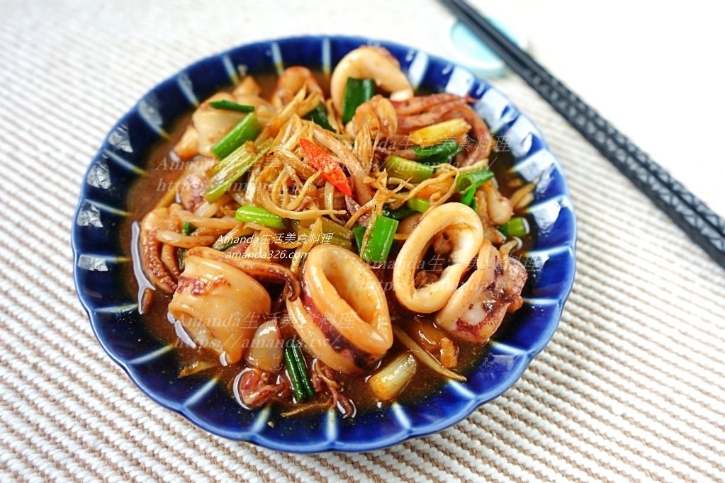 Amanda食譜,乾炒小卷,十分鐘上菜,小卷料理,海鮮,炒小卷,炒海鮮,炒透抽,紅燒小卷,薑燒小卷,薑絲小卷,薑絲炒小卷,薑絲炒透抽,醬燒中卷,醬燒小卷,醬燒海鮮,醬燒薑絲小卷,食譜 @Amanda生活美食料理
