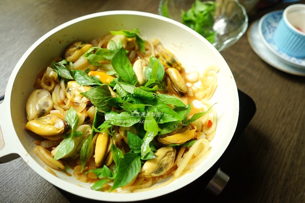 Amanda食譜,三杯料理,三杯海鮮,三杯淡菜,冷凍淡菜料理,十分鐘上菜,快炒,海鮮,淡菜,淡菜料理,炒淡菜料理,食譜,馬祖淡菜 @Amanda生活美食料理