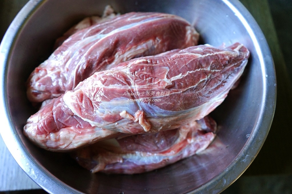 Amanda食譜,costco,台灣小吃,好市多,好市多牛腱,好市多牛腱心料理,好是多牛肉,好是多牛腱,小吃,滷味,滷牛肉,滷牛肉做法,滷牛肉沾醬,滷牛腱,滷牛腱 食譜,滷牛腱做法,滷牛腱秘訣,滷牛腱豆瓣醬,牛肉,牛肉食譜,牛腱心,牛腱心料理,牛腱料理,紅燒牛腱,紅燒牛腱心,紅燒牛腱料理,紅燒牛腱的做法,美國牛,美國牛腱,食譜 @Amanda生活美食料理