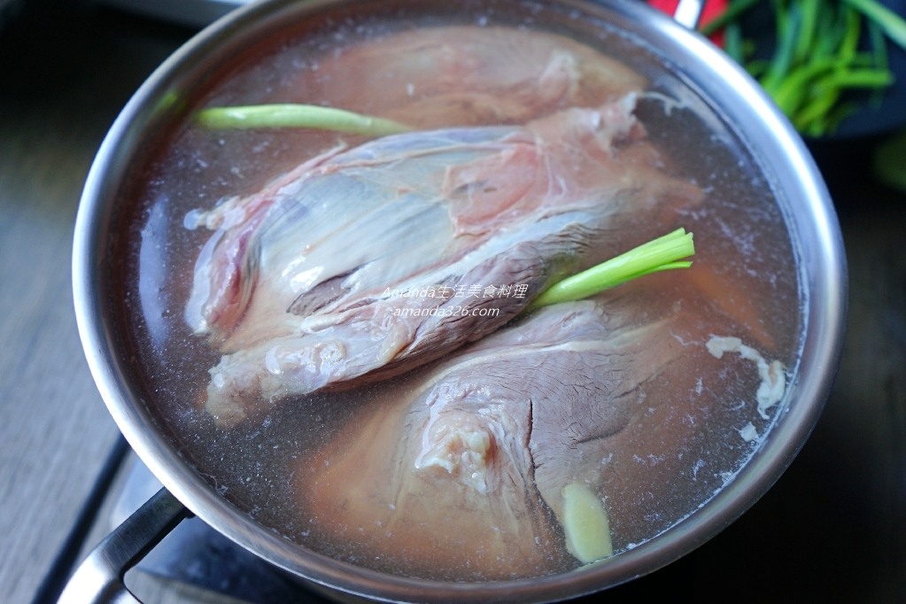 Amanda食譜,costco,台灣小吃,好市多,好市多牛腱,好市多牛腱心料理,好是多牛肉,好是多牛腱,小吃,滷味,滷牛肉,滷牛肉做法,滷牛肉沾醬,滷牛腱,滷牛腱 食譜,滷牛腱做法,滷牛腱秘訣,滷牛腱豆瓣醬,牛肉,牛肉食譜,牛腱心,牛腱心料理,牛腱料理,紅燒牛腱,紅燒牛腱心,紅燒牛腱料理,紅燒牛腱的做法,美國牛,美國牛腱,食譜 @Amanda生活美食料理