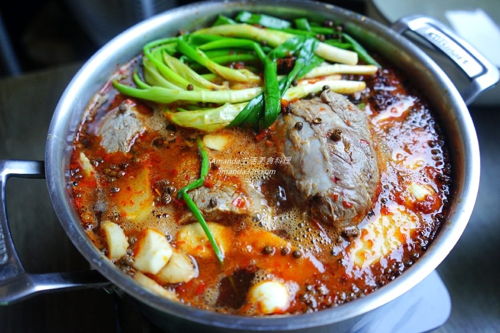 Amanda食譜,costco,台灣小吃,好市多,好市多牛腱,好市多牛腱心料理,好是多牛肉,好是多牛腱,小吃,滷味,滷牛肉,滷牛肉做法,滷牛肉沾醬,滷牛腱,滷牛腱 食譜,滷牛腱做法,滷牛腱秘訣,滷牛腱豆瓣醬,牛肉,牛肉食譜,牛腱心,牛腱心料理,牛腱料理,紅燒牛腱,紅燒牛腱心,紅燒牛腱料理,紅燒牛腱的做法,美國牛,美國牛腱,食譜 @Amanda生活美食料理