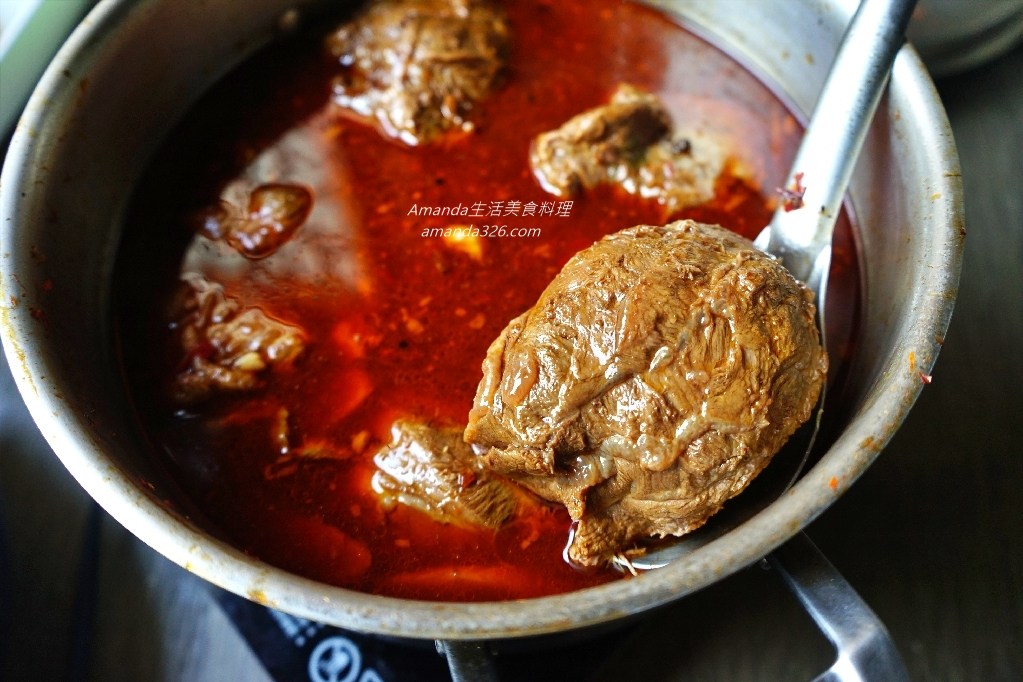 Amanda食譜,costco,台灣小吃,好市多,好市多牛腱,好市多牛腱心料理,好是多牛肉,好是多牛腱,小吃,滷味,滷牛肉,滷牛肉做法,滷牛肉沾醬,滷牛腱,滷牛腱 食譜,滷牛腱做法,滷牛腱秘訣,滷牛腱豆瓣醬,牛肉,牛肉食譜,牛腱心,牛腱心料理,牛腱料理,紅燒牛腱,紅燒牛腱心,紅燒牛腱料理,紅燒牛腱的做法,美國牛,美國牛腱,食譜 @Amanda生活美食料理