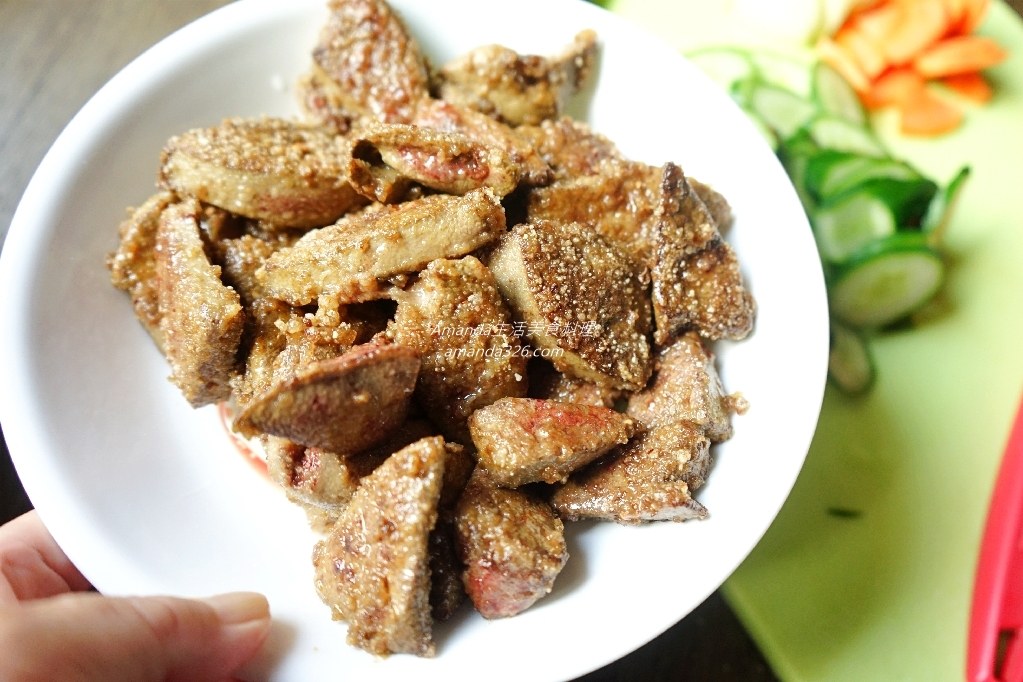 Amanda食譜,含鐵料理,小黃瓜炒豬肝,洋蔥炒豬肝,炒豬肝,炒豬肝軟嫩方式,蔬菜炒豬肝,補血料理,豬肝不乾硬,豬肝料理,豬肝炒小黃瓜,豬肝炒洋蔥,豬肝炒蔬菜,食譜 @Amanda生活美食料理