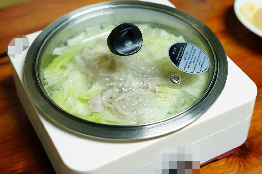 Amanda食譜,十分鐘上菜,味噌湯,味噌肉片湯,味噌豆腐湯,小家電料理,小火鍋料理,肉片味噌豆腐湯,肉絲味噌蔬菜湯,肉絲味噌豆腐湯,肉絲湯,肉絲豆腐味噌湯,蔬菜味噌湯,蔬菜肉絲味噌湯,豆腐味噌,食譜 @Amanda生活美食料理 Amanda食譜,十分鐘上菜,味噌湯,味噌肉片湯,味噌豆腐湯,小家電料理,小火鍋料理,肉片味噌豆腐湯,肉絲味噌蔬菜湯,肉絲味噌豆腐湯,肉絲湯,肉絲豆腐味噌湯,蔬菜味噌湯,蔬菜肉絲味噌湯,豆腐味噌,食譜 @Amanda生活美食料理