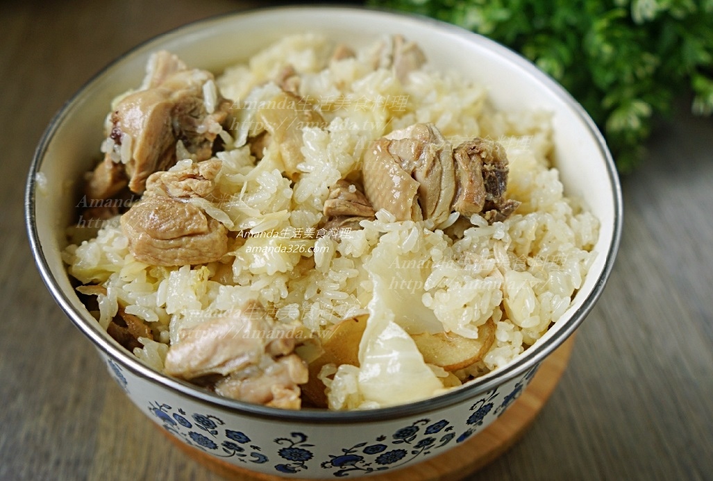 Amanda食譜,糯米 麻油雞飯做法,糯米麻油雞飯,苦茶麻油雞飯,電子鍋煮麻油雞飯,電子鍋麻油雞飯做法,電鍋料理,電鍋煮麻油雞飯,電鍋煮麻油飯,電鍋麻油雞飯做法,食譜,養生美食,養生飯,養生麻油雞飯,高麗菜麻油雞飯,麻油豬肉飯電鍋,麻油雞燉飯電鍋,麻油雞糯米飯,麻油雞糯米飯做法,麻油雞糯米飯電子鍋,麻油雞飯,麻油雞飯 作法,麻油雞飯 糯米,麻油雞飯 食譜,麻油雞飯大同電鍋,麻油雞飯比例,麻油雞飯糯米,麻油雞飯糯米泡多久,麻油雞飯糯米白米,麻油雞飯電鍋,麻油飯 @Amanda生活美食料理