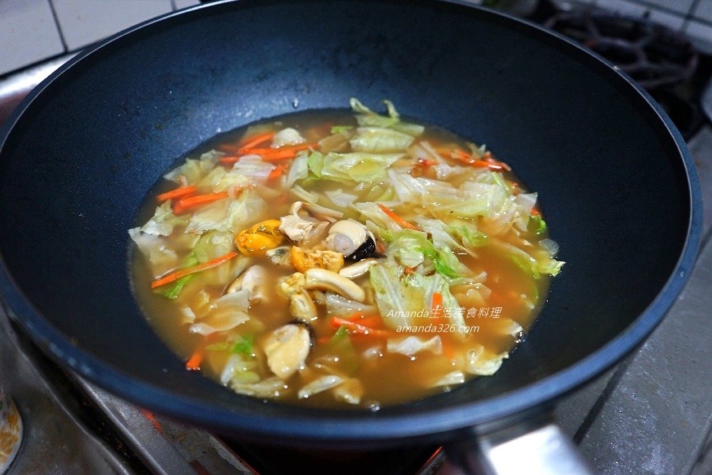 Amanda食譜,櫻花蝦蔬菜燴飯,櫻花蝦雞肉燴飯,櫻花蝦雞肉羹,櫻花蝦雞肉蔬菜羹,蔬菜雞肉燴飯,蔬菜雞肉羹,雞湯,雞肉蔬菜燴飯,雞肉蔬菜羹,雞胸肉蔬菜燴飯,雞胸蔬菜羹,食譜 @Amanda生活美食料理