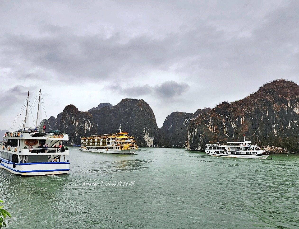 TITOP島,下龍灣,下龍灣 快艇,下龍灣 英雄島,下龍灣快艇,下龍灣快艇值得嗎,下龍灣快艇費用,下龍灣景點,下龍灣英雄島,下龍灣郵輪,世界自然遺產,北越下龍灣,北越郵輪,快艇遊下龍灣,英雄島,英雄島 越南,英雄島階梯,越南下龍灣,越南下龍灣世界自然遺產-TITOP島【英雄島】,越南快艇,越南景點,越南英雄島,郵輪下龍灣,郵輪旅行,驚奇洞郵輪 @Amanda生活美食料理 TITOP島,下龍灣,下龍灣 快艇,下龍灣 英雄島,下龍灣快艇,下龍灣快艇值得嗎,下龍灣快艇費用,下龍灣景點,下龍灣英雄島,下龍灣郵輪,世界自然遺產,北越下龍灣,北越郵輪,快艇遊下龍灣,英雄島,英雄島 越南,英雄島階梯,越南下龍灣,越南下龍灣世界自然遺產-TITOP島【英雄島】,越南快艇,越南景點,越南英雄島,郵輪下龍灣,郵輪旅行,驚奇洞郵輪 @Amanda生活美食料理