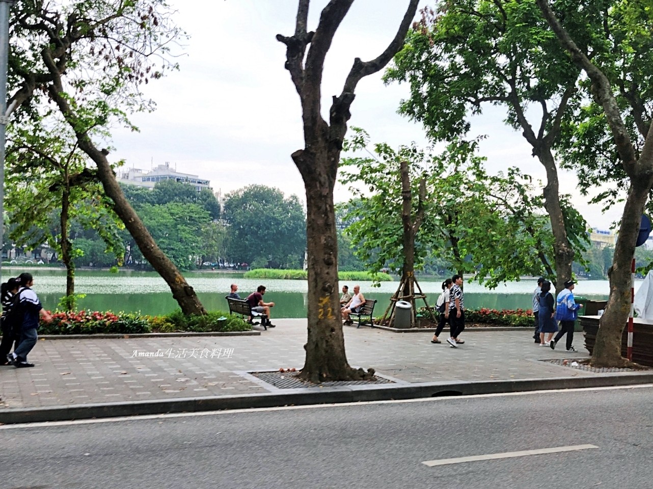 36古街,36古街怎麼逛,36古街電瓶車,36古街電瓶車費用,36街,三十六古街,三十六古街編織包,三十六街,北越景點,李太祖紀念公園,東宣市場,河內36街,河內三十六古街,河內三十六街,河內歌劇院,河內老城區,河內電瓶車,河內電瓶車價格,越南旅行,越南景點,越南電瓶車,還劍湖,電瓶車,電瓶車遊三十六古街,龜丘島,龜塔 @Amanda生活美食料理