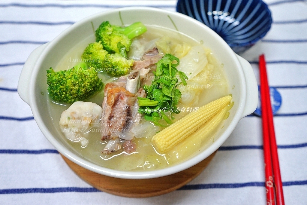 Amanda食譜,排骨 湯,排骨蔬菜湯,濃郁排骨湯,蒜味排骨湯,蒜味排骨蔬菜湯,蒜酥排骨湯,蒜酥蔬菜排骨湯,蒜酥蔬菜肉湯,蒜頭排骨湯食譜,蒜頭蔬菜湯,蒜頭酥煮湯,蔬菜排骨湯,蔬菜肉湯,食譜 @Amanda生活美食料理