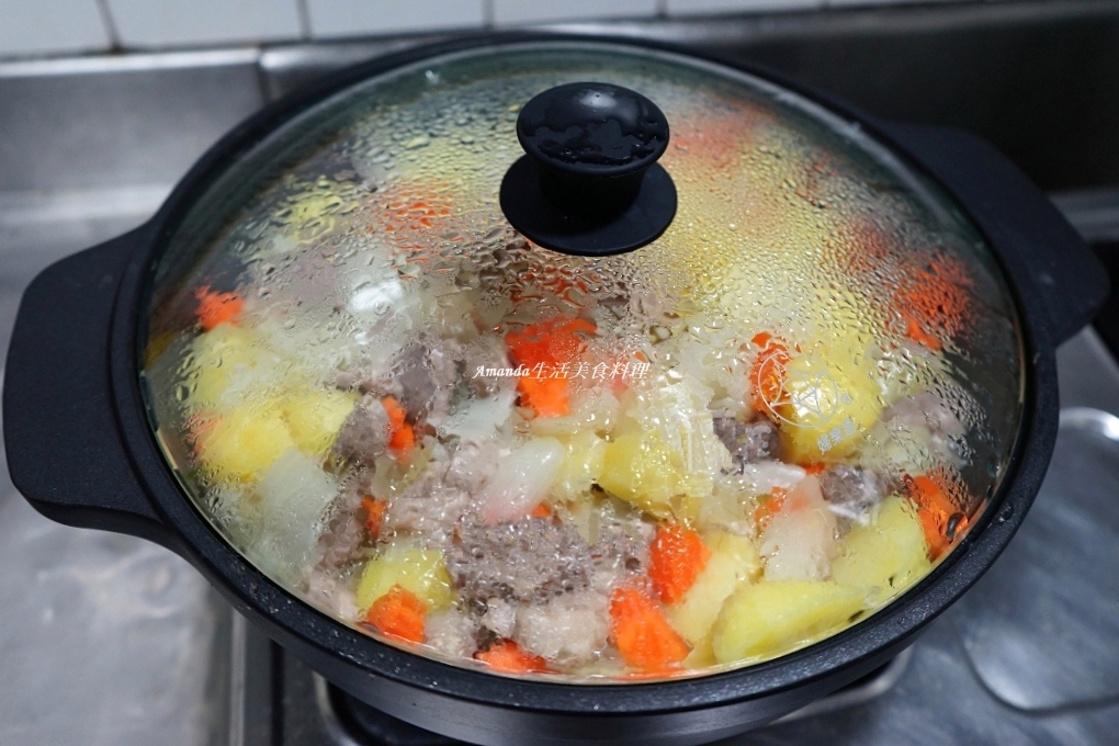 Amanda食譜,咖哩塊用法,咖哩料理,咖哩燴飯,咖哩燴飯做法,咖哩豬,咖哩豬做法,咖哩豬肉,咖哩飯,燴飯,豬肉咖哩,豬肉咖哩飯,電鍋煮咖哩豬肉,食譜 @Amanda生活美食料理 Amanda食譜,咖哩塊用法,咖哩料理,咖哩燴飯,咖哩燴飯做法,咖哩豬,咖哩豬做法,咖哩豬肉,咖哩飯,燴飯,豬肉咖哩,豬肉咖哩飯,電鍋煮咖哩豬肉,食譜 @Amanda生活美食料理