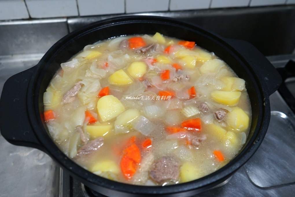 Amanda食譜,咖哩塊用法,咖哩料理,咖哩燴飯,咖哩燴飯做法,咖哩豬,咖哩豬做法,咖哩豬肉,咖哩飯,燴飯,豬肉咖哩,豬肉咖哩飯,電鍋煮咖哩豬肉,食譜 @Amanda生活美食料理 Amanda食譜,咖哩塊用法,咖哩料理,咖哩燴飯,咖哩燴飯做法,咖哩豬,咖哩豬做法,咖哩豬肉,咖哩飯,燴飯,豬肉咖哩,豬肉咖哩飯,電鍋煮咖哩豬肉,食譜 @Amanda生活美食料理