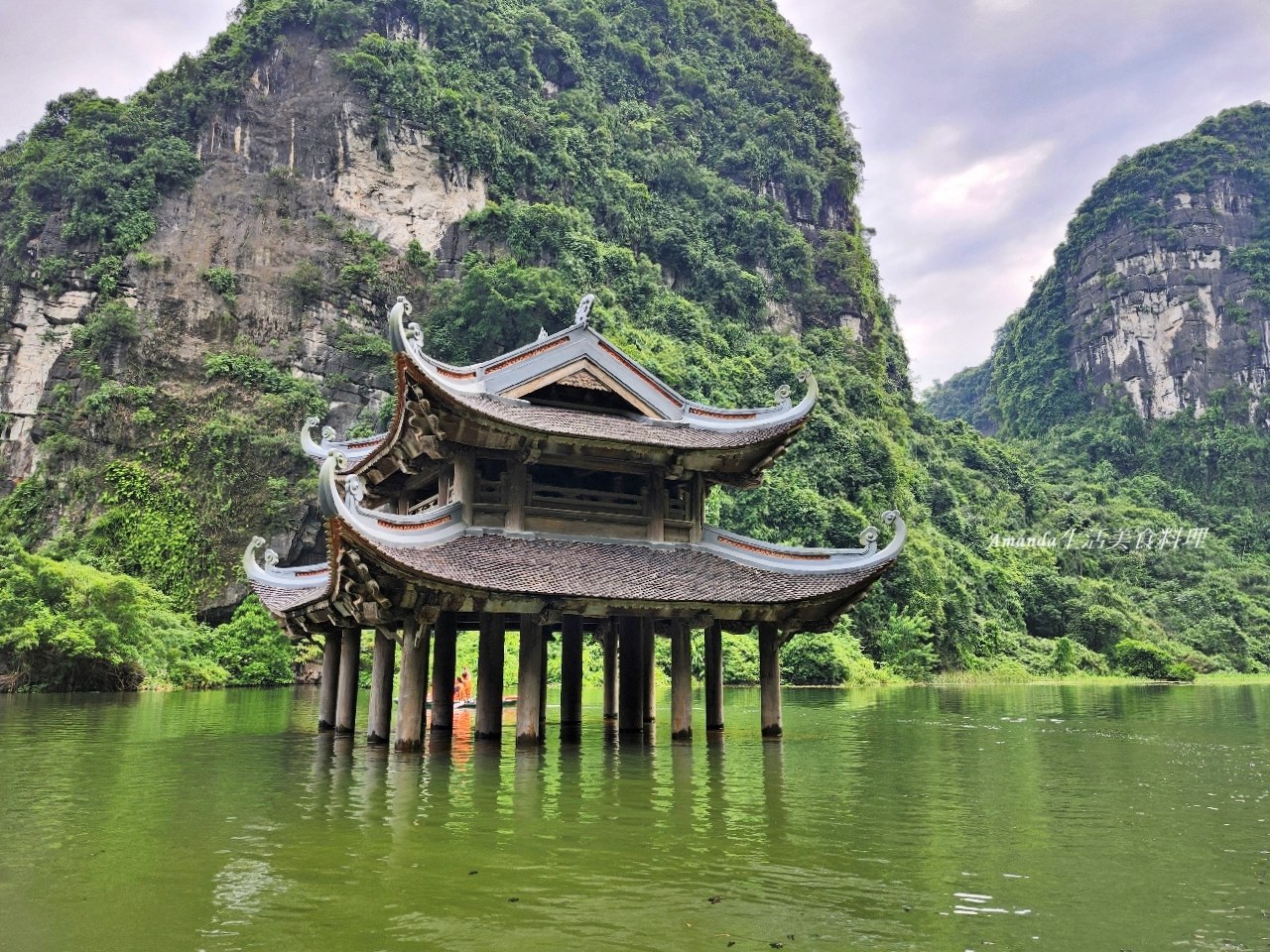 北越旅行,北越旅遊,北越長安湖,北越陸龍灣,寧平,舢舨船,越南,越南世界遺產,越南旅遊,越南長安湖,越南陸龍灣,金剛骷髏島,長安湖,長安湖生態保護區,長安湖舢舨船,長安生態保護區,陸龍灣,陸龍灣舢舨船 @Amanda生活美食料理 北越旅行,北越旅遊,北越長安湖,北越陸龍灣,寧平,舢舨船,越南,越南世界遺產,越南旅遊,越南長安湖,越南陸龍灣,金剛骷髏島,長安湖,長安湖生態保護區,長安湖舢舨船,長安生態保護區,陸龍灣,陸龍灣舢舨船 @Amanda生活美食料理