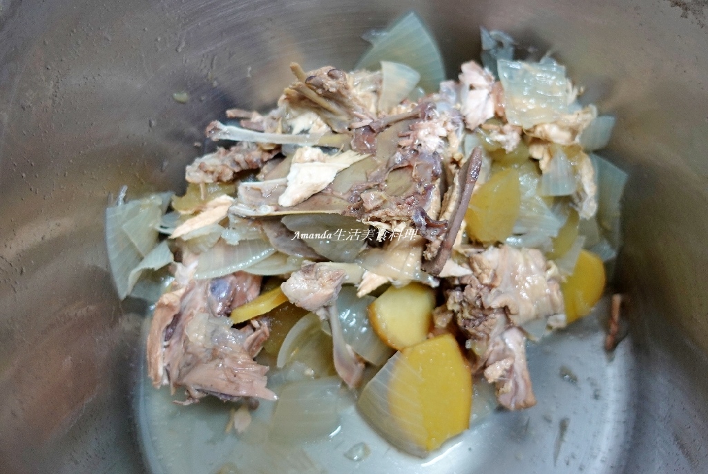 Amanda食譜,一鍋多用,健康高湯,家常菜,居家料理,火鍋湯,火鍋湯底,火鍋高湯,自製高湯,蔬果雞高湯,蔬果高湯,雞湯,雞骨高湯,雞高湯,雞高湯做法,食譜,高湯,高湯做法,高湯食譜,鮮甜高湯,鮮蔬高湯 @Amanda生活美食料理 Amanda食譜,一鍋多用,健康高湯,家常菜,居家料理,火鍋湯,火鍋湯底,火鍋高湯,自製高湯,蔬果雞高湯,蔬果高湯,雞湯,雞骨高湯,雞高湯,雞高湯做法,食譜,高湯,高湯做法,高湯食譜,鮮甜高湯,鮮蔬高湯 @Amanda生活美食料理