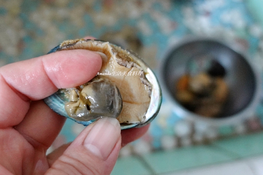 Amanda食譜,九孔 料理,九孔如何清洗,九孔怎麼煮,九孔料理,九孔料理食譜,九孔鮑料理,冷凍九孔料理,冷凍九孔鮑料理,冷凍九孔鮑處理,十分鐘上菜,年菜,海鮮,清蒸九孔料理,自己煮,蒜蒸九孔,蒜蓉九孔,蒸九孔,蠔油蒸九孔,貢寮鮑怎麼煮,貢寮鮑料理,電鍋蒸九孔,電鍋蒸九孔鮑,食譜 @Amanda生活美食料理 Amanda食譜,九孔 料理,九孔如何清洗,九孔怎麼煮,九孔料理,九孔料理食譜,九孔鮑料理,冷凍九孔料理,冷凍九孔鮑料理,冷凍九孔鮑處理,十分鐘上菜,年菜,海鮮,清蒸九孔料理,自己煮,蒜蒸九孔,蒜蓉九孔,蒸九孔,蠔油蒸九孔,貢寮鮑怎麼煮,貢寮鮑料理,電鍋蒸九孔,電鍋蒸九孔鮑,食譜 @Amanda生活美食料理
