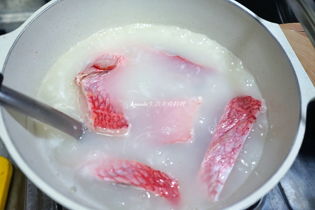 Amanda食譜,海鮮,海鮮粥,海鮮絲瓜粥,絲瓜海鮮粥,絲瓜魚粥,絲瓜鮮魚粥,食譜,魚粥,鮮魚粥,鮮魚絲瓜粥 @Amanda生活美食料理