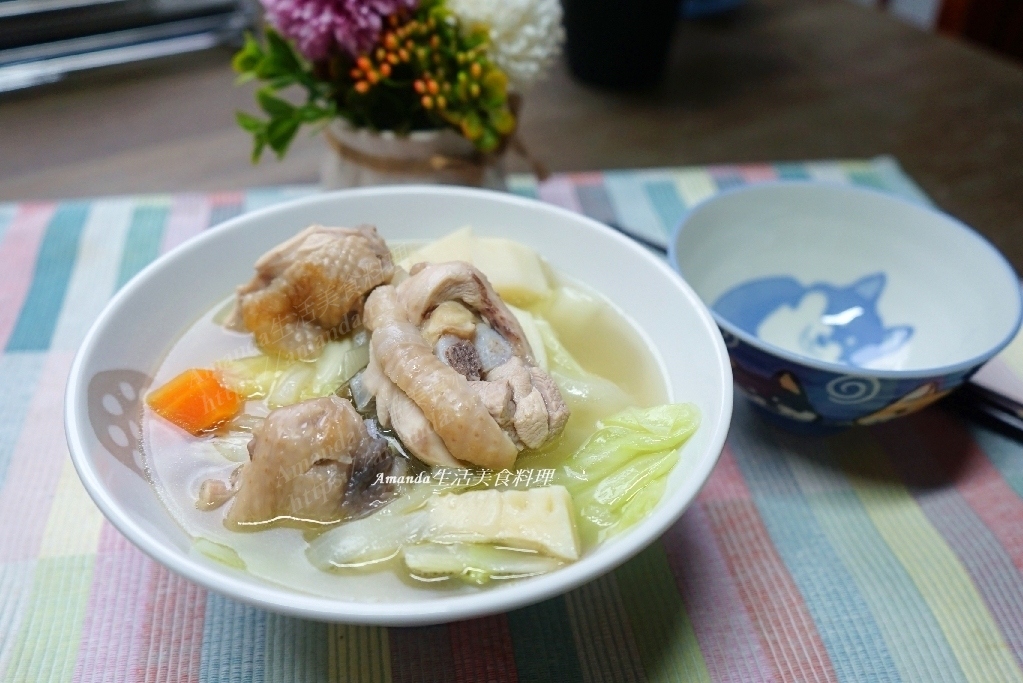 40分鐘,仿土雞腿,免汆燙雞湯,剝皮辣椒蒜頭蔬菜雞湯,剝皮辣椒蒜頭雞,剝皮辣椒蒜頭雞湯,剝皮辣椒蔬菜雞湯,剝皮辣椒雞,剝皮辣椒雞湯,剝皮辣椒雞湯 會辣嗎,土雞,家庭雞湯,快速雞湯,濃郁鮮甜,濃郁鮮甜雞湯,蒜頭雞,蒜頭雞湯,蔬菜雞湯,辣椒雞湯,雞湯,雞湯食譜,雞肉去腥,零失敗,食譜,養生雞湯 @Amanda生活美食料理