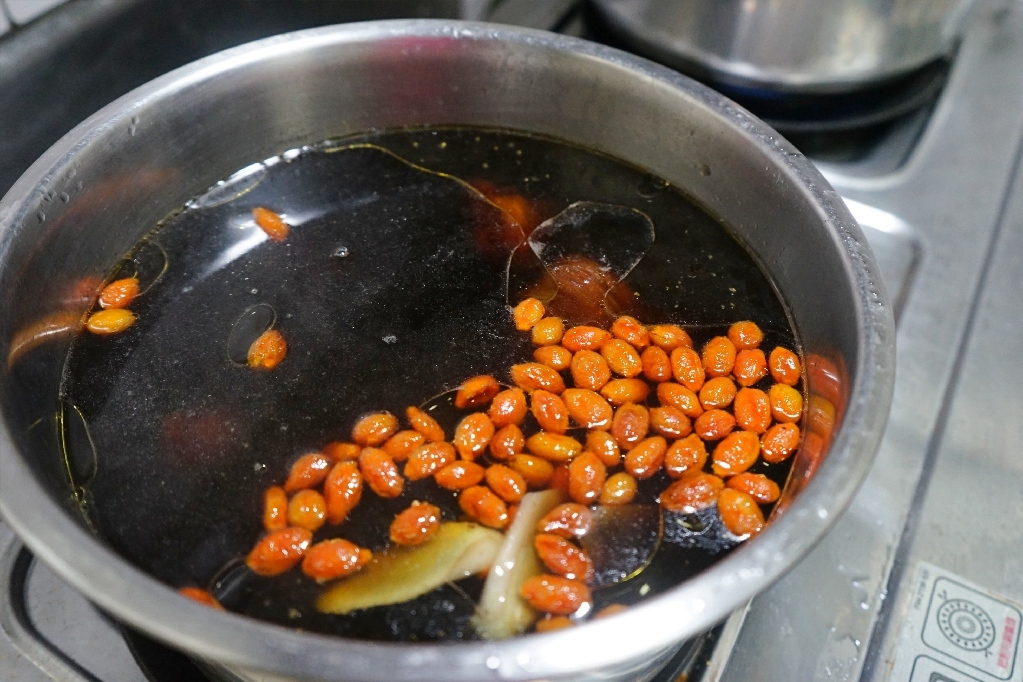 Amanda食譜,仙草,仙草茶,仙草蛤蜊雞,仙草蛤蜊雞湯,仙草雞,仙草雞湯,仙草食譜,初夏養生,無油煙料理,簡易食譜,蛤蜊食譜,解暑雞湯,雞湯,電鍋仙草雞,電鍋煮仙草雞,電鍋煮雞湯,預防中暑,食譜,養生湯,養生雞湯 @Amanda生活美食料理 Amanda食譜,仙草,仙草茶,仙草蛤蜊雞,仙草蛤蜊雞湯,仙草雞,仙草雞湯,仙草食譜,初夏養生,無油煙料理,簡易食譜,蛤蜊食譜,解暑雞湯,雞湯,電鍋仙草雞,電鍋煮仙草雞,電鍋煮雞湯,預防中暑,食譜,養生湯,養生雞湯 @Amanda生活美食料理