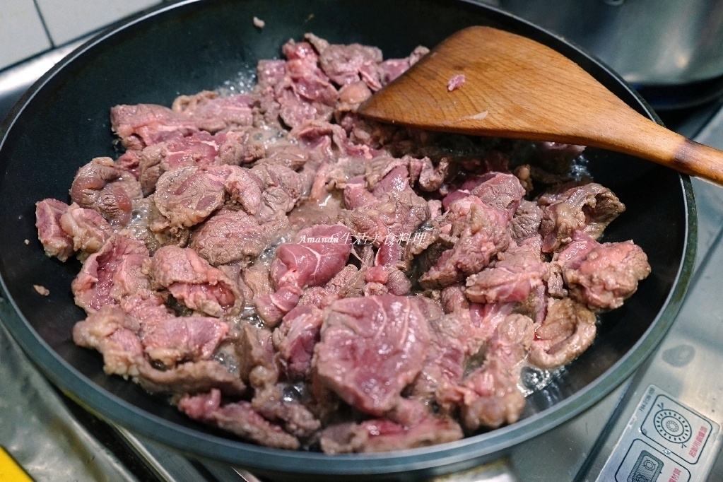 Amanda食譜,低油煙,健康料理,免顧火,免顧火料理,家常菜,懶人料理,懶人食譜,無水料理,無水番茄燉牛肉,無水番茄燉牛腱,牛肉食譜,牛腱食譜,番茄燉牛肉,番茄燉牛腱,番茄牛肉,茄紅素,鎖住鮮甜,零失敗食譜,電鍋料理,電鍋燉牛肉,電鍋食譜,食譜 @Amanda生活美食料理