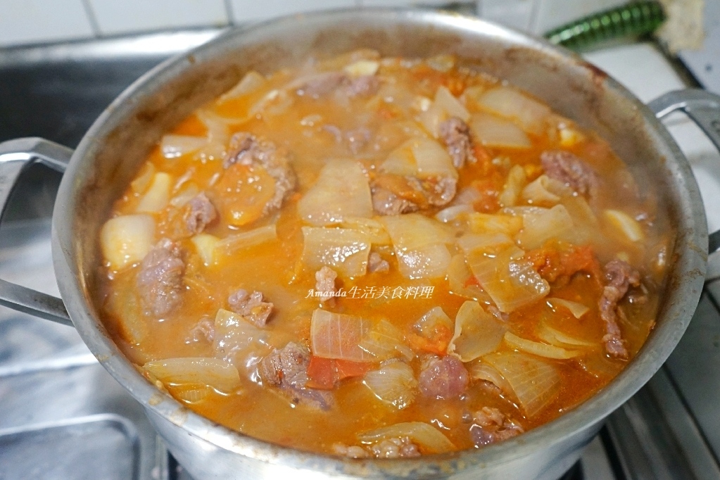 Amanda食譜,低油煙,健康料理,免顧火,免顧火料理,家常菜,懶人料理,懶人食譜,無水料理,無水番茄燉牛肉,無水番茄燉牛腱,牛肉食譜,牛腱食譜,番茄燉牛肉,番茄燉牛腱,番茄牛肉,茄紅素,鎖住鮮甜,零失敗食譜,電鍋料理,電鍋燉牛肉,電鍋食譜,食譜 @Amanda生活美食料理