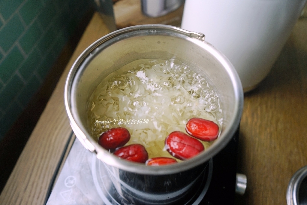304不鏽鋼,Amanda食譜,GOLDEN FIRE,GOLDEN FIRE 火牌燜燒鍋,GOLDEN FIRE生活美學,MIT,MIT台灣製造,MIT燜燒鍋,健康料理,健康飲食,免插電,免顧火,十分鐘料理,台灣製造,台灣製造燜燒鍋,夏日廚房,夏日料理,安全烹飪,居家料理,悶燒罐,懶人料理,戶外露營,櫻花蝦,海鮮,滷白菜,火牌燜燒鍋,炊飯,燜燒,燜燒鍋,燜燒鍋食譜,白木耳,省時,省瓦斯,竹筍炊飯,竹筍飯,節能,節能省時,糙米飯,素食,美食,肉燥,蔬食,蕎麥糙米飯,輕食,輕食料理,銀耳,銀耳羹,雞湯,露營美食,食譜,養生,養生料理,養生食譜,鱸魚料理