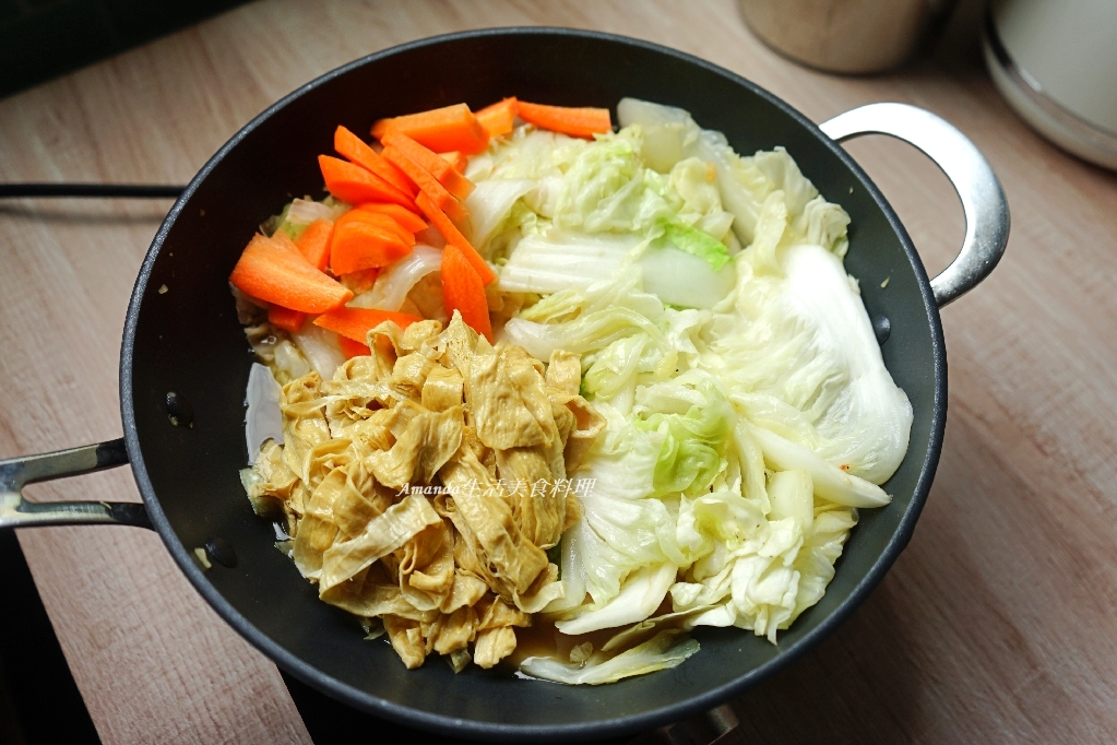 304不鏽鋼,Amanda食譜,GOLDEN FIRE,GOLDEN FIRE 火牌燜燒鍋,GOLDEN FIRE生活美學,MIT,MIT台灣製造,MIT燜燒鍋,健康料理,健康飲食,免插電,免顧火,十分鐘料理,台灣製造,台灣製造燜燒鍋,夏日廚房,夏日料理,安全烹飪,居家料理,悶燒罐,懶人料理,戶外露營,櫻花蝦,海鮮,滷白菜,火牌燜燒鍋,炊飯,燜燒,燜燒鍋,燜燒鍋食譜,白木耳,省時,省瓦斯,竹筍炊飯,竹筍飯,節能,節能省時,糙米飯,素食,美食,肉燥,蔬食,蕎麥糙米飯,輕食,輕食料理,銀耳,銀耳羹,雞湯,露營美食,食譜,養生,養生料理,養生食譜,鱸魚料理