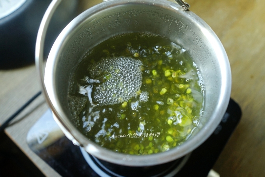 10分鐘煮綠豆湯,十分鐘上菜,快速煮綠豆湯,悶燒料理,悶燒鍋,悶燒鍋煮綠豆湯,燜燒甜湯,燜燒綠豆湯,燜燒鍋,燜燒鍋料理,燜燒鍋煮綠豆湯,燜燒鍋甜湯,燜燒鍋綠豆湯,甜湯,節能料理,節能鍋具,素食,綠豆湯 @Amanda生活美食料理