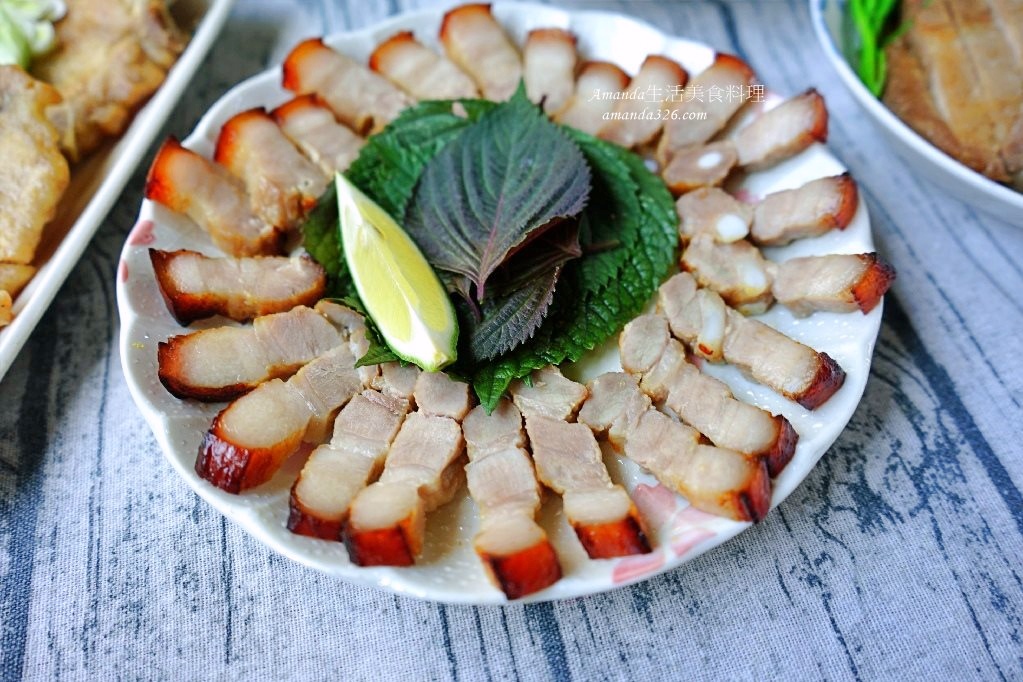 五花肉 料理,五花肉 氣炸,五花肉 烤箱,氣炸五花肉,氣炸食譜,氣炸鹽麴五花肉,烤三層肉,烤五花肉,烤鹽麴五花肉,生菜包肉,紫蘇包肉,美食,食譜,鹽麴五花肉 @Amanda生活美食料理