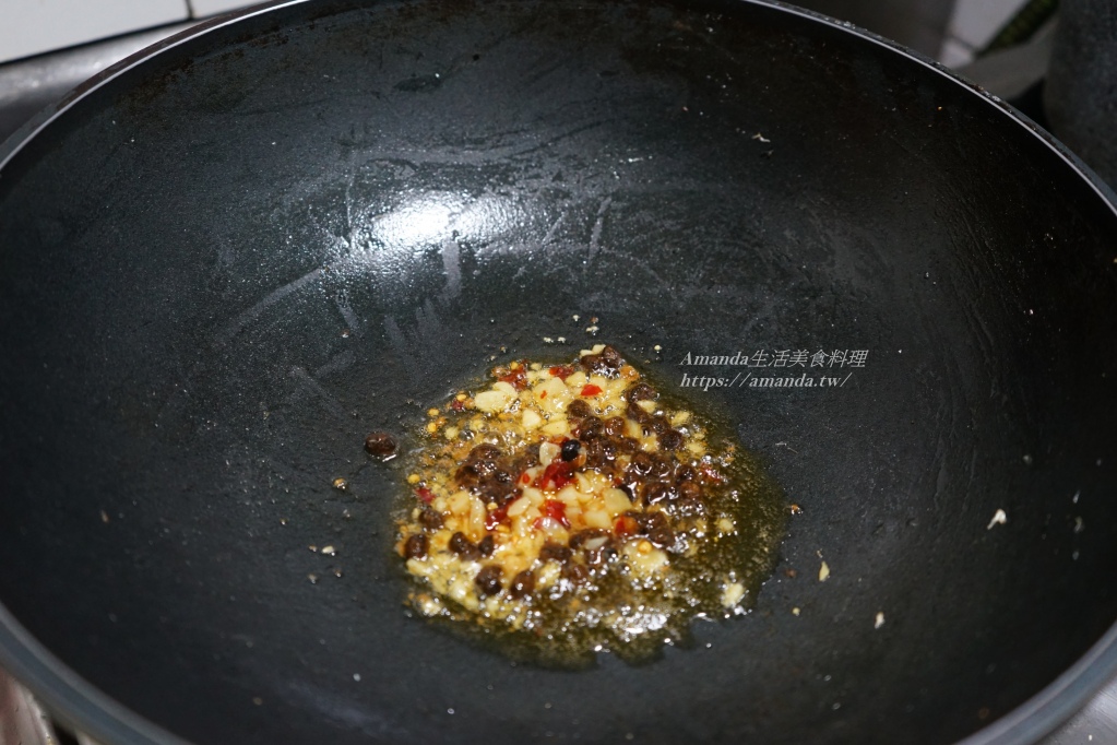 Amanda食譜,十分鐘上菜,原住民蔬菜,台灣料理,台灣料理食譜,小魚乾炒楊桃豆,小魚乾炒翼豆,楊桃豆料理,楊桃豆炒小魚乾,炒楊桃豆,炒翼豆,翼豆料理,翼豆炒小魚乾,翼豆食譜,食譜 @Amanda生活美食料理