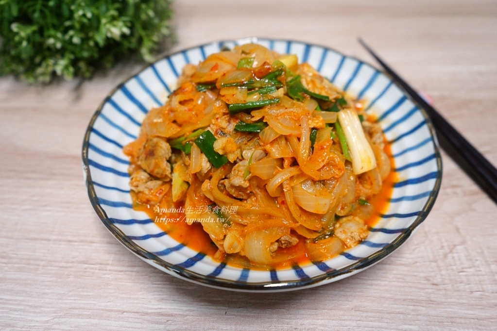 Amanda食譜,十分鐘上菜,梅花火鍋肉料理,梅花肉料理,泡菜炒梅花火鍋肉,泡菜炒梅花肉,泡菜炒火鍋肉,泡菜炒肉,泡菜炒豬肉,火鍋肉料理,韓式泡菜炒梅花肉,韓式泡菜炒梅花豬,韓式泡菜炒火鍋肉,韓式泡菜炒肉,韓式泡菜炒豬肉,食譜 @Amanda生活美食料理