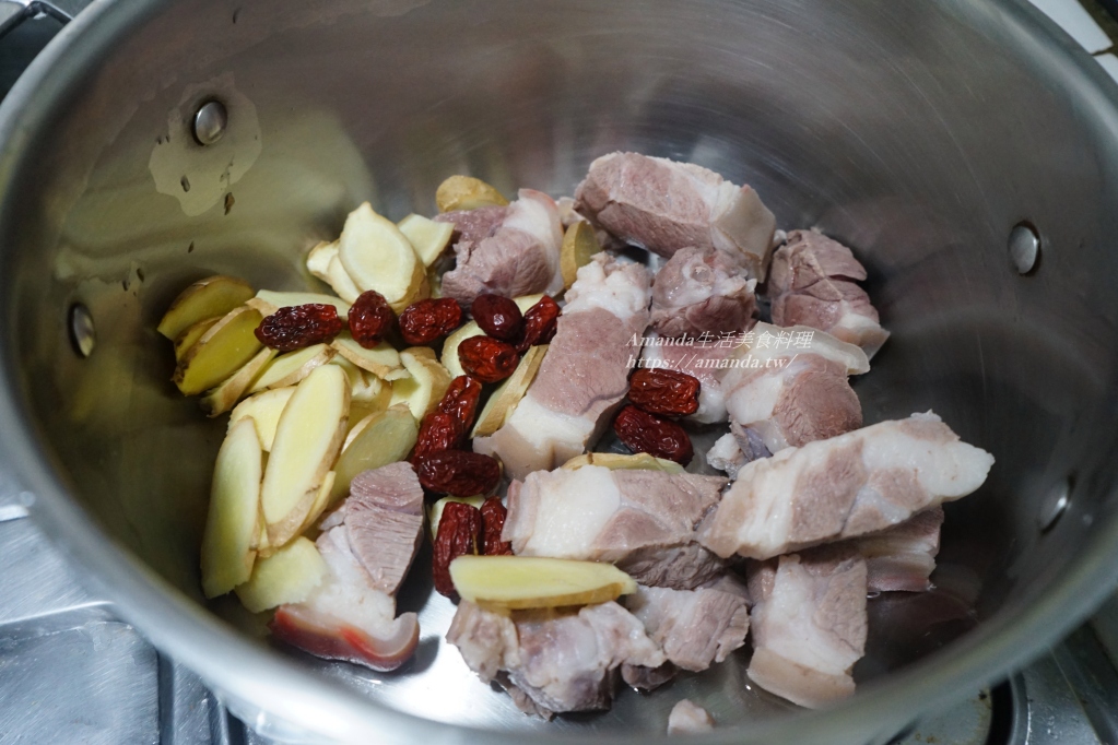 Amanda食譜,台灣羊肉,清湯羊肉爐,清燉羊肉,清燉羊肉火鍋,清燉羊肉蔬菜湯,清燉蔬菜羊肉,羊肉沒腥味,羊肉沾醬,羊肉清湯做法,羊肉湯,羊肉湯 食譜,羊肉湯料理,羊肉湯食譜,自己煮,食譜,養生湯,養生羊肉湯 @Amanda生活美食料理 Amanda食譜,台灣羊肉,清湯羊肉爐,清燉羊肉,清燉羊肉火鍋,清燉羊肉蔬菜湯,清燉蔬菜羊肉,羊肉沒腥味,羊肉沾醬,羊肉清湯做法,羊肉湯,羊肉湯 食譜,羊肉湯料理,羊肉湯食譜,自己煮,食譜,養生湯,養生羊肉湯 @Amanda生活美食料理