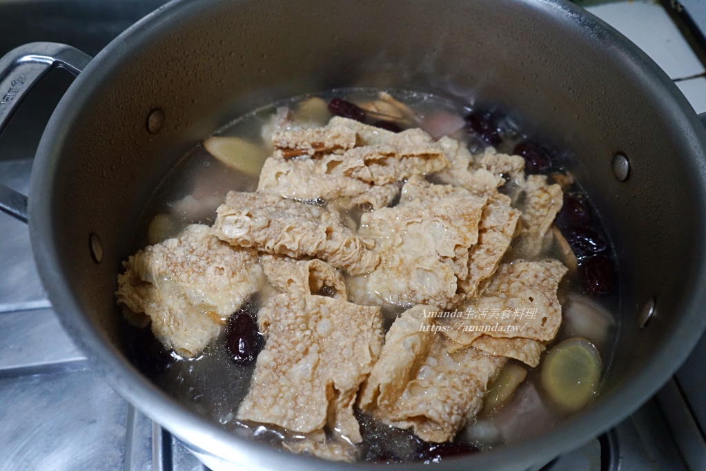 Amanda食譜,台灣羊肉,清湯羊肉爐,清燉羊肉,清燉羊肉火鍋,清燉羊肉蔬菜湯,清燉蔬菜羊肉,羊肉沒腥味,羊肉沾醬,羊肉清湯做法,羊肉湯,羊肉湯 食譜,羊肉湯料理,羊肉湯食譜,自己煮,食譜,養生湯,養生羊肉湯 @Amanda生活美食料理 Amanda食譜,台灣羊肉,清湯羊肉爐,清燉羊肉,清燉羊肉火鍋,清燉羊肉蔬菜湯,清燉蔬菜羊肉,羊肉沒腥味,羊肉沾醬,羊肉清湯做法,羊肉湯,羊肉湯 食譜,羊肉湯料理,羊肉湯食譜,自己煮,食譜,養生湯,養生羊肉湯 @Amanda生活美食料理