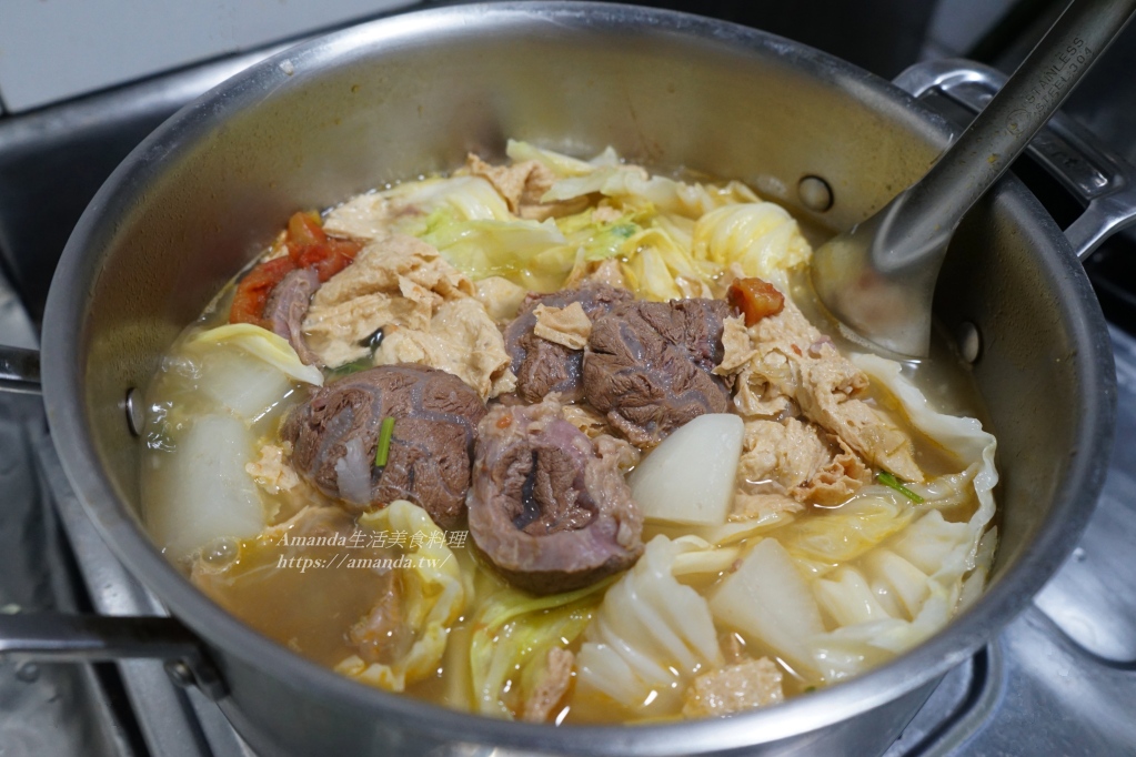 清燉牛肉,清燉牛肉湯,清燉牛肉麵,清燉牛腱湯,清燉牛腱肉,清燉蔬菜牛肉湯,清燉蘿蔔牛肉湯,牛肉去腥味,牛肉鍋,牛肉麵 @Amanda生活美食料理 清燉牛肉,清燉牛肉湯,清燉牛肉麵,清燉牛腱湯,清燉牛腱肉,清燉蔬菜牛肉湯,清燉蘿蔔牛肉湯,牛肉去腥味,牛肉鍋,牛肉麵 @Amanda生活美食料理