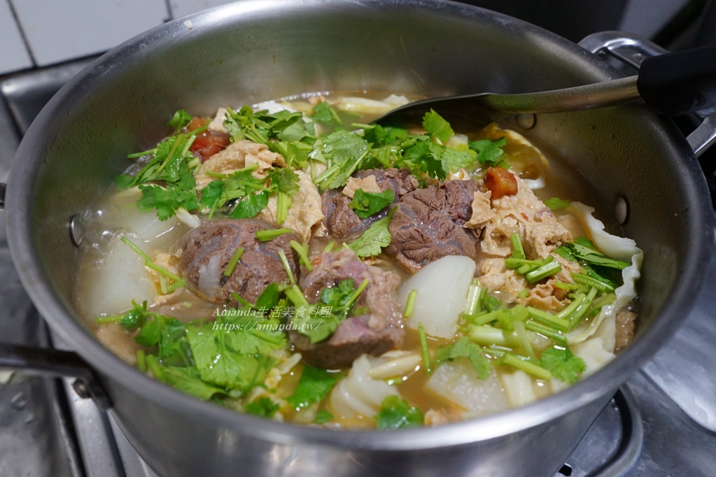 清燉牛肉,清燉牛肉湯,清燉牛肉麵,清燉牛腱湯,清燉牛腱肉,清燉蔬菜牛肉湯,清燉蘿蔔牛肉湯,牛肉去腥味,牛肉鍋,牛肉麵 @Amanda生活美食料理 清燉牛肉,清燉牛肉湯,清燉牛肉麵,清燉牛腱湯,清燉牛腱肉,清燉蔬菜牛肉湯,清燉蘿蔔牛肉湯,牛肉去腥味,牛肉鍋,牛肉麵 @Amanda生活美食料理